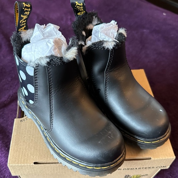 Toddler Girl Dr. Martens Chelsea Polka dot Boot - Picture 4 of 5